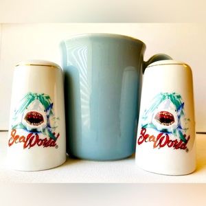 Salt & Pepper Shaker  Sea World & Blue Corning Coffee Cup Mug  Souvenir Set